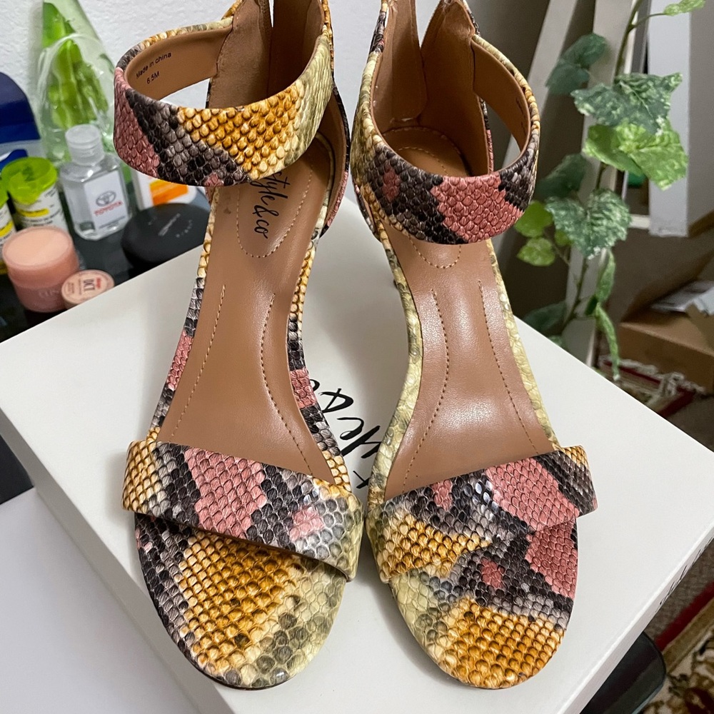 Style & Co. Sandals
